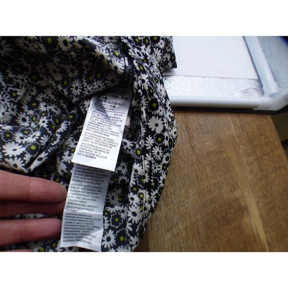 Levi’s Trendy Plus Size Embry Tie Blouse, Black, 2X - Picture 9 of 12